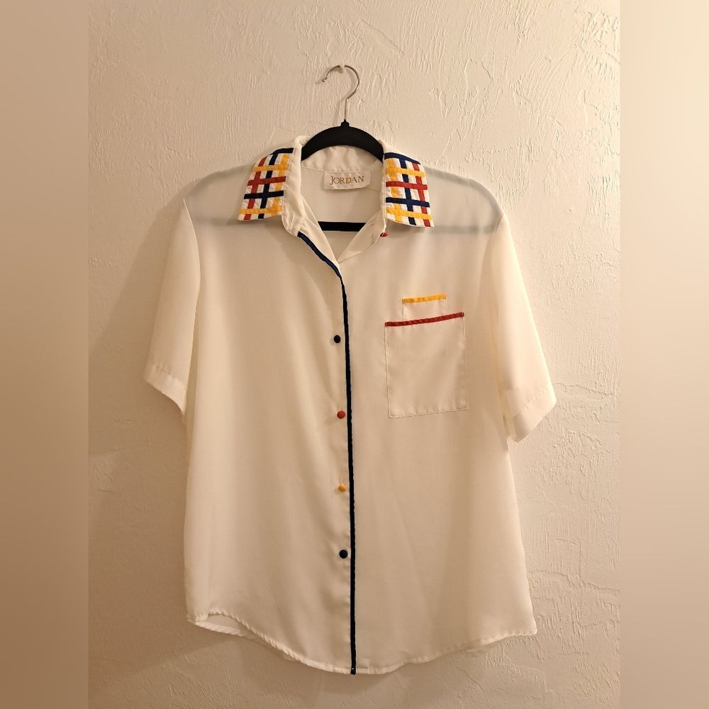 Vtg Jordan Brand Blouse Colorful Buttons, Pocket, & Point Collar Retro 90's‎